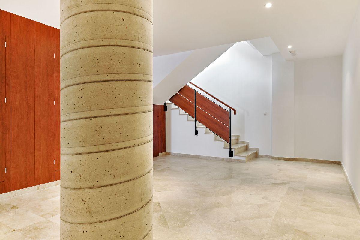 Apartamento de obra nueva en San Miguel de Salinas con piscina y vistas
