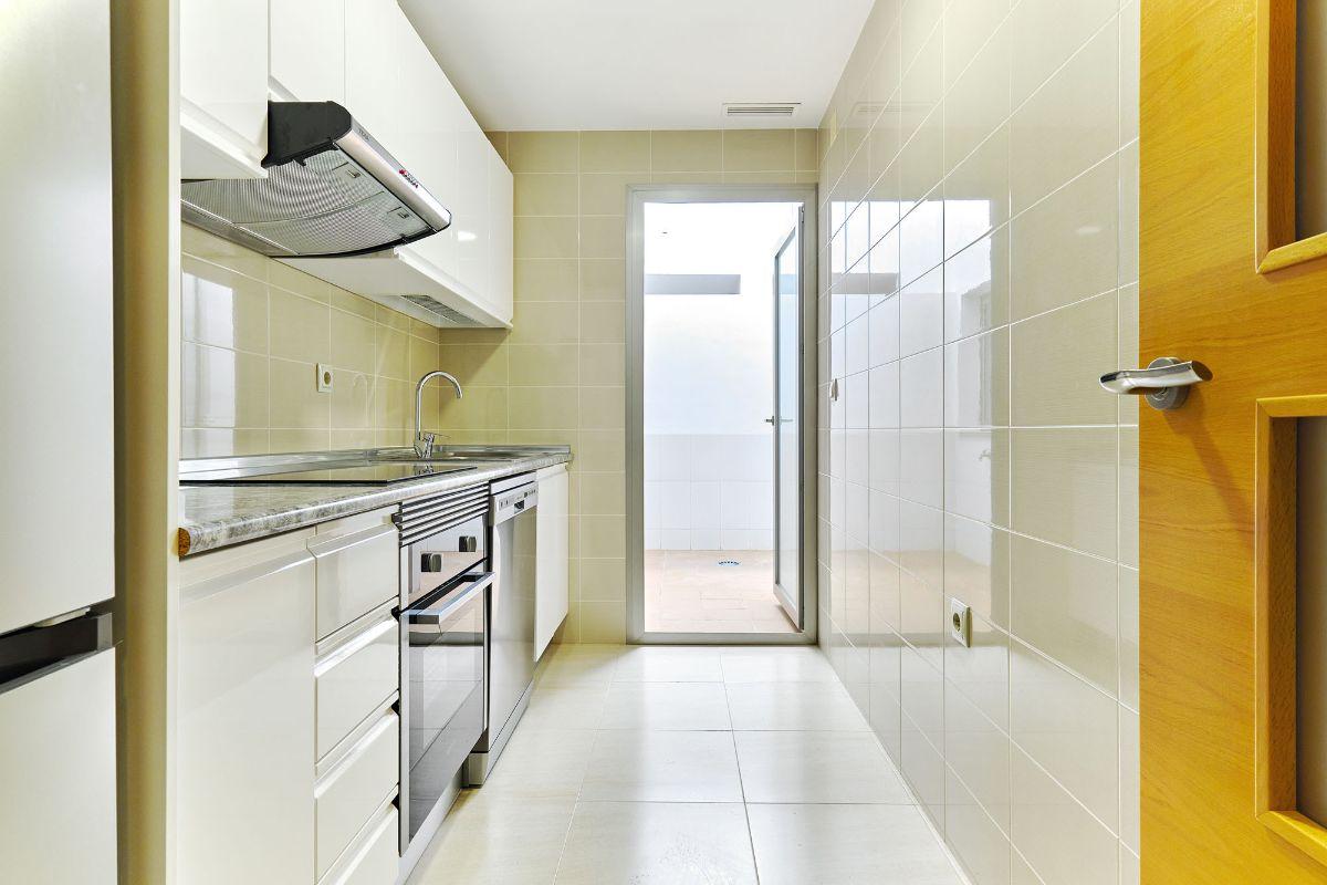 Apartamento de obra nueva en San Miguel de Salinas con piscina y vistas