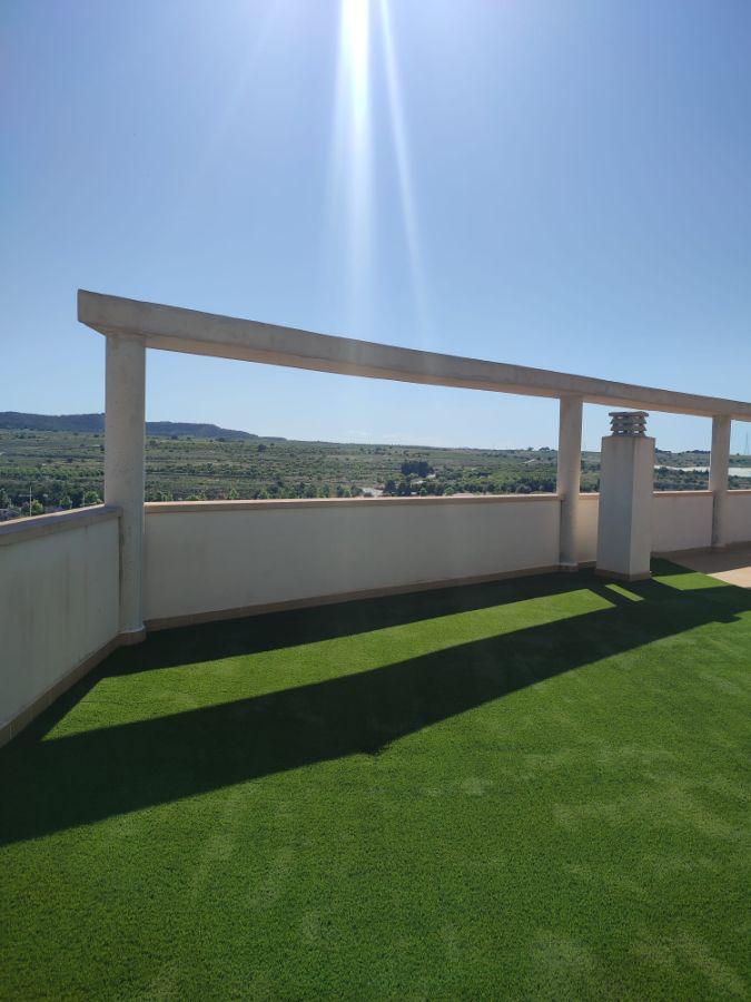 Apartamento de obra nueva en San Miguel de Salinas con piscina y vistas