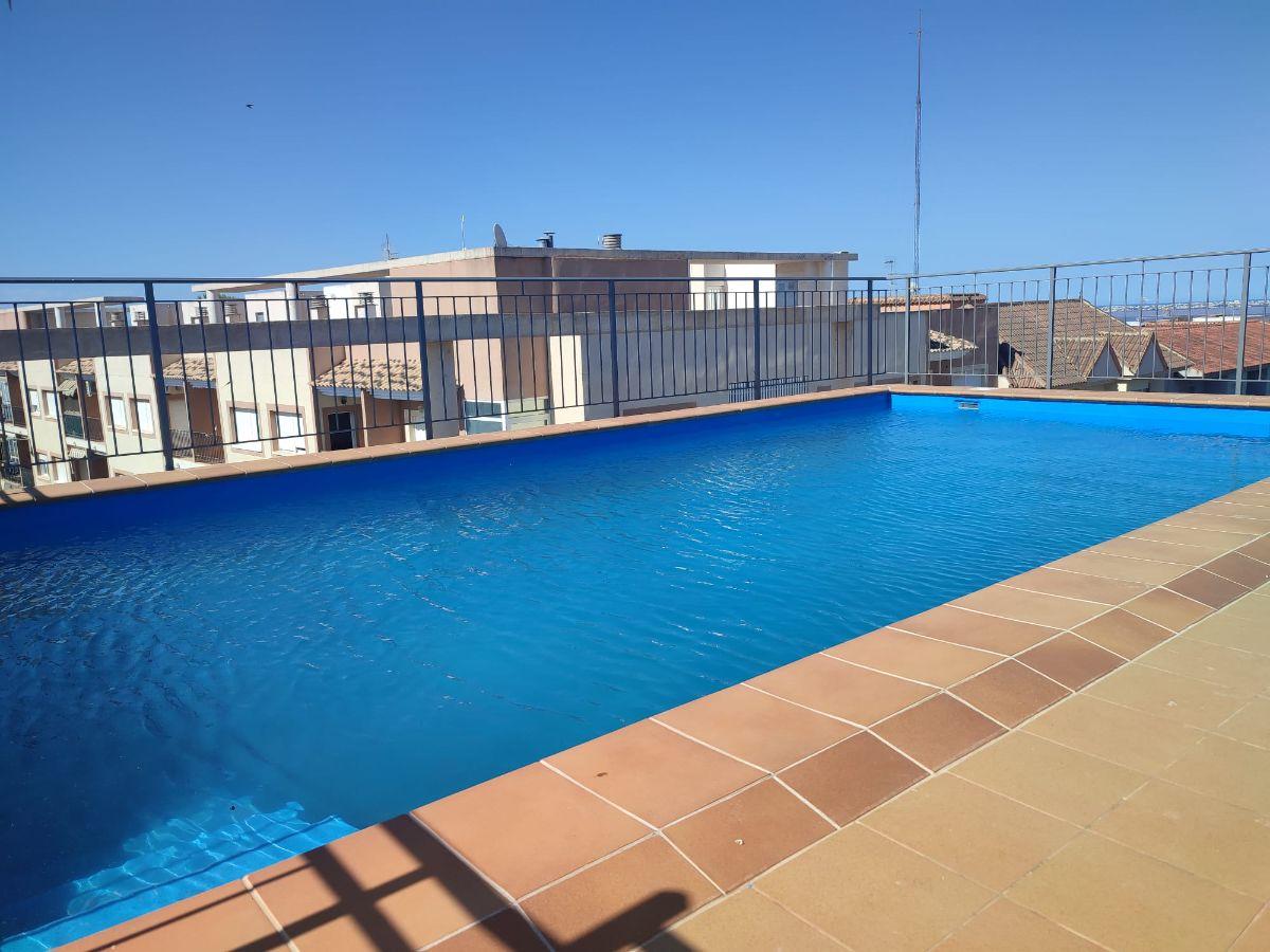 Apartamento de obra nueva en San Miguel de Salinas con piscina y vistas