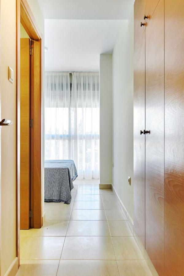 Apartamento de obra nueva en San Miguel de Salinas con piscina y vistas