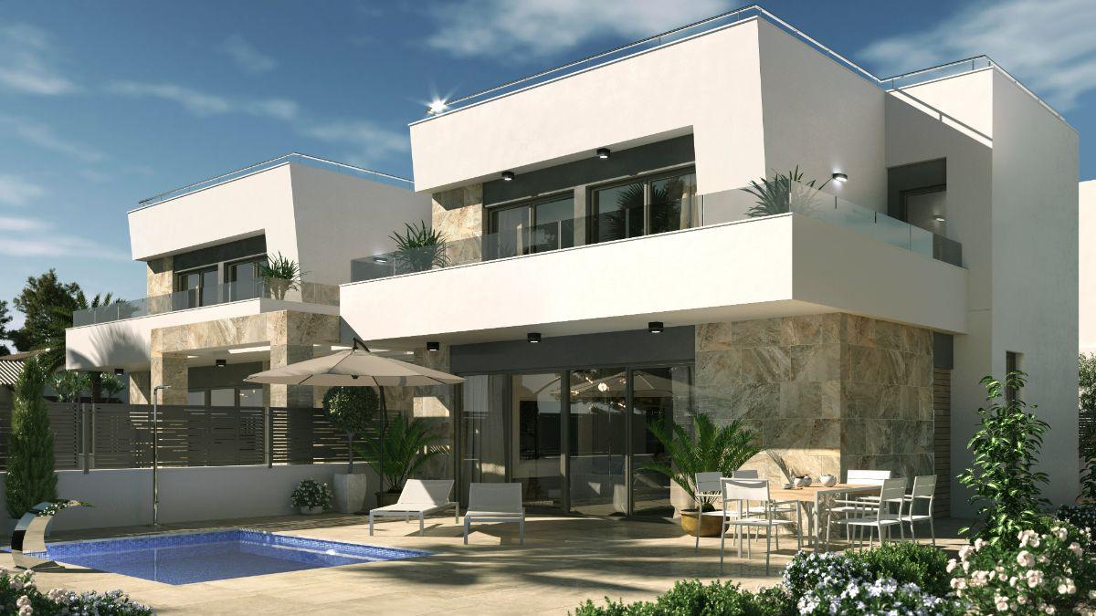 Villa con Piscina Privada en Blue Lagoon, San Miguel de Salinas — 3 Dorm.