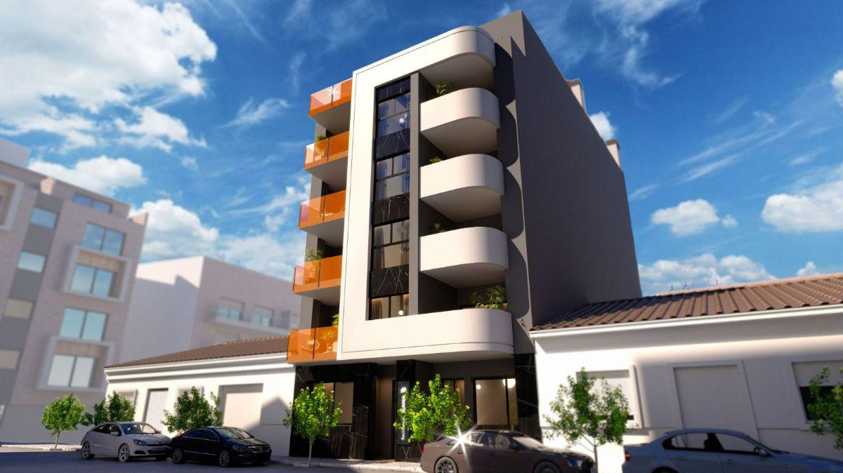 Estudio Obra Nueva Centro Torrevieja — Piscina Comunitaria 249.000€