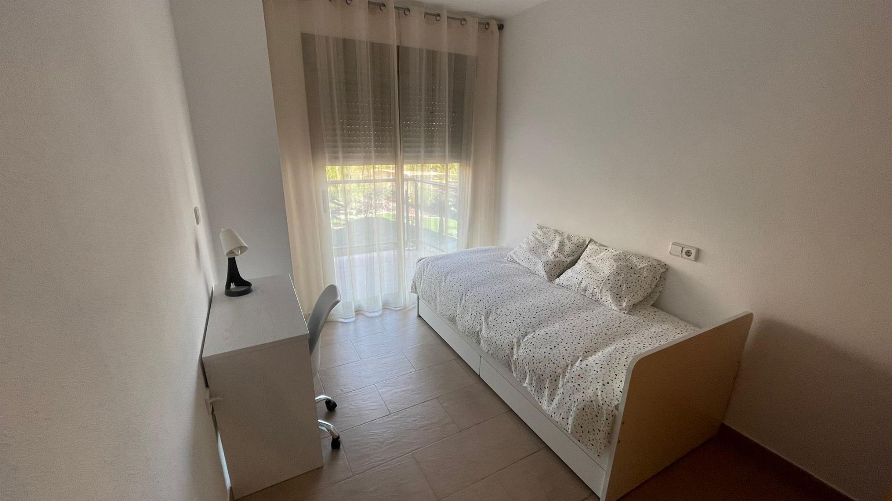 Apartamento moderno en Juan de Borbón con terraza y garaje — 2 dorm.