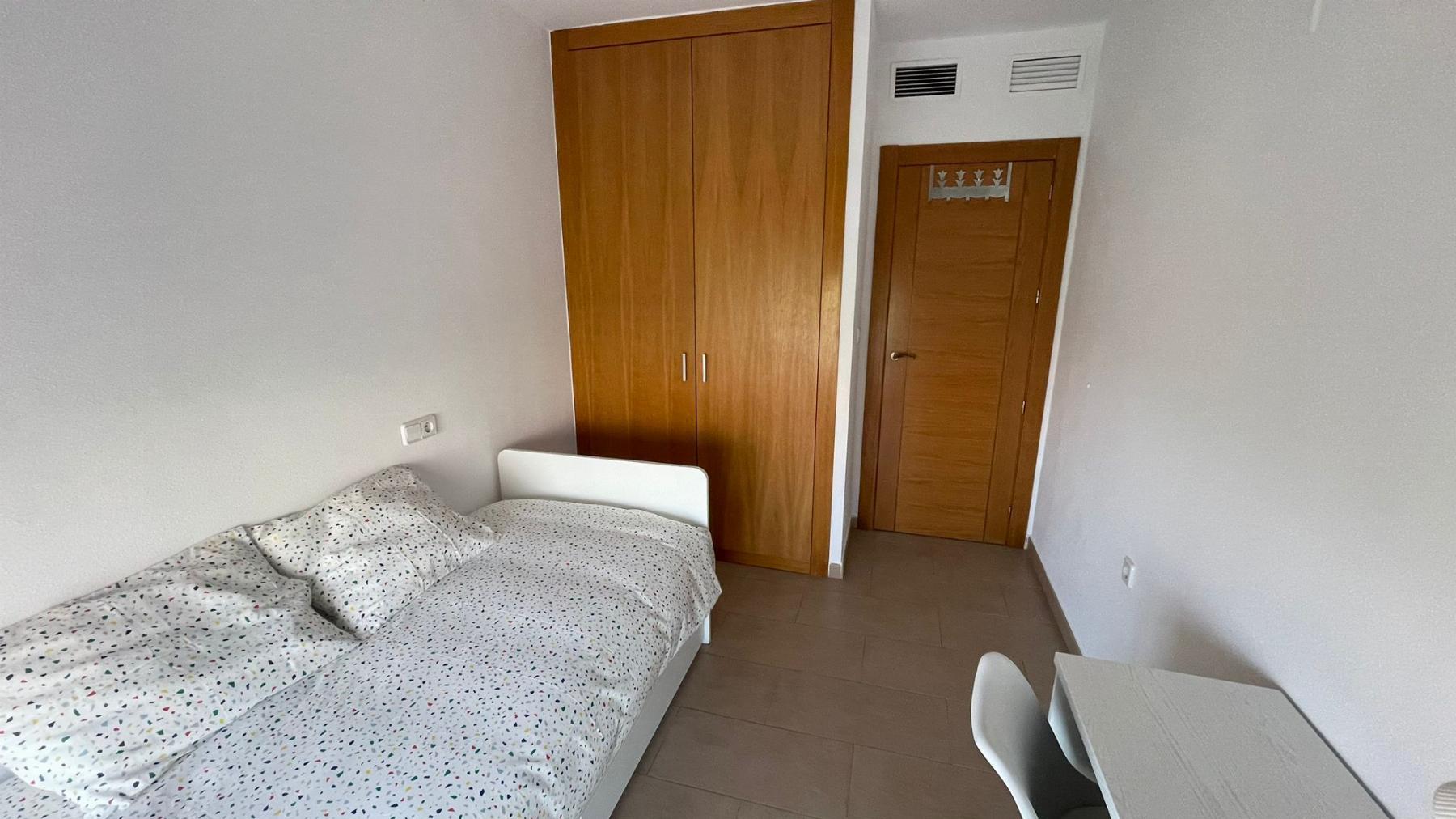Apartamento moderno en Juan de Borbón con terraza y garaje — 2 dorm.