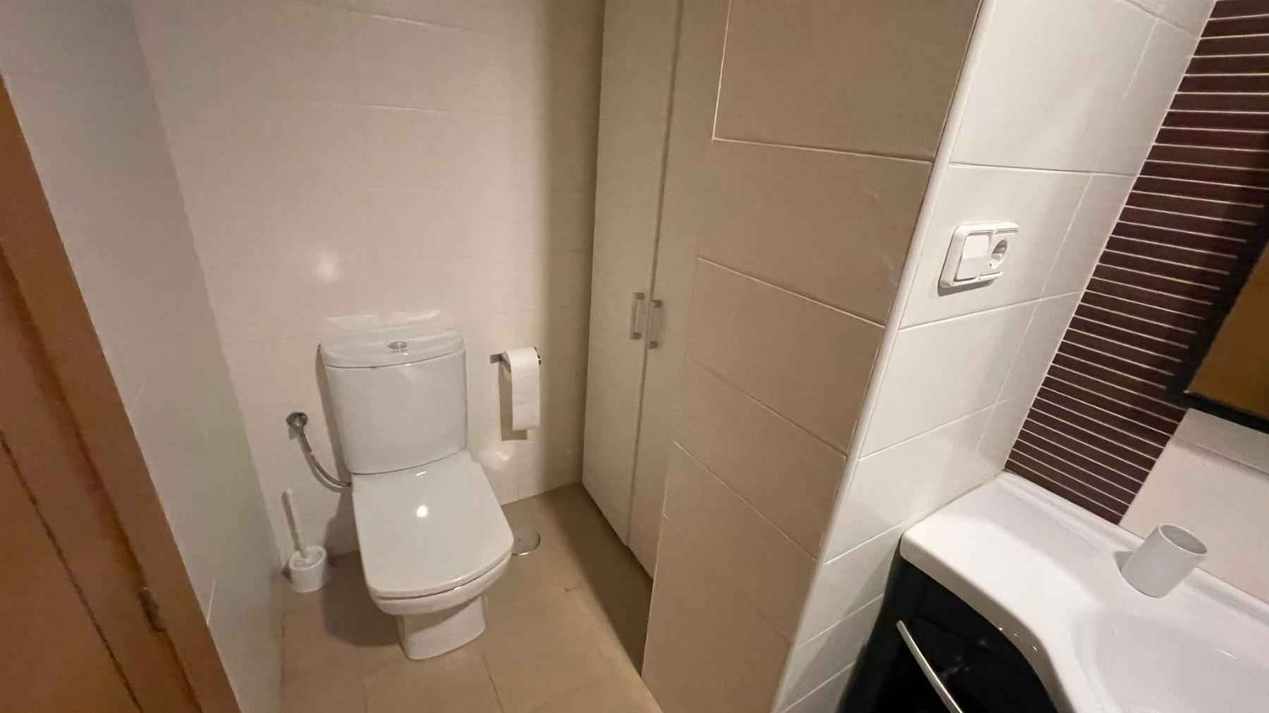 Apartamento moderno en Juan de Borbón con terraza y garaje — 2 dorm.
