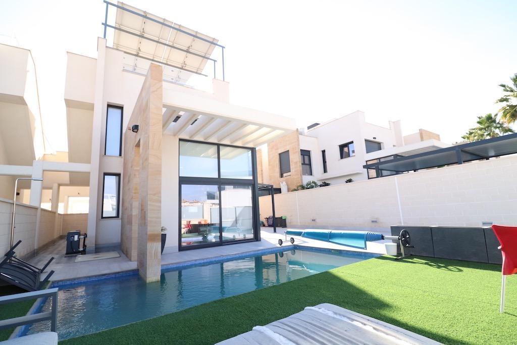 Villa en Orihuela Costa
