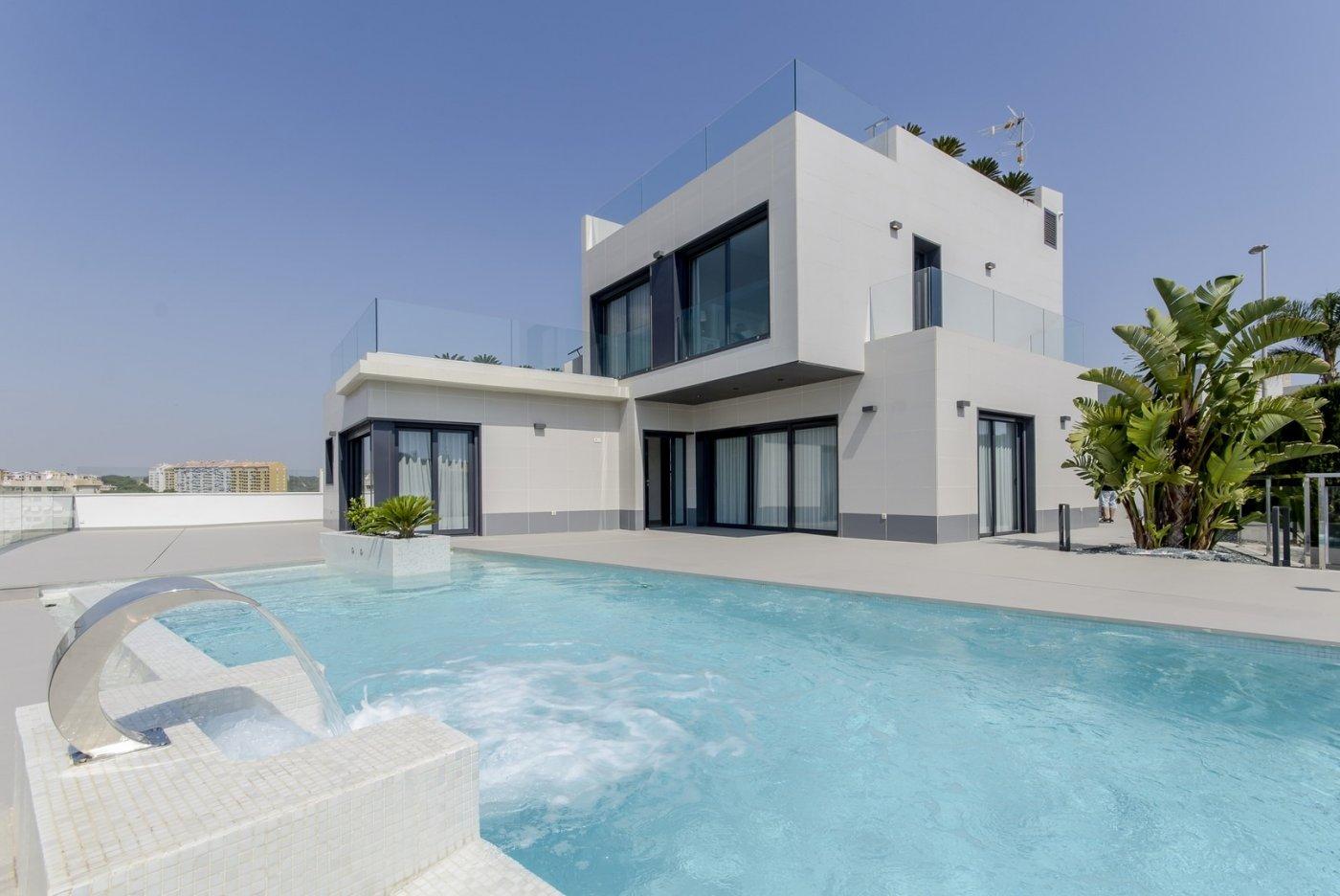 Villa en Orihuela Costa