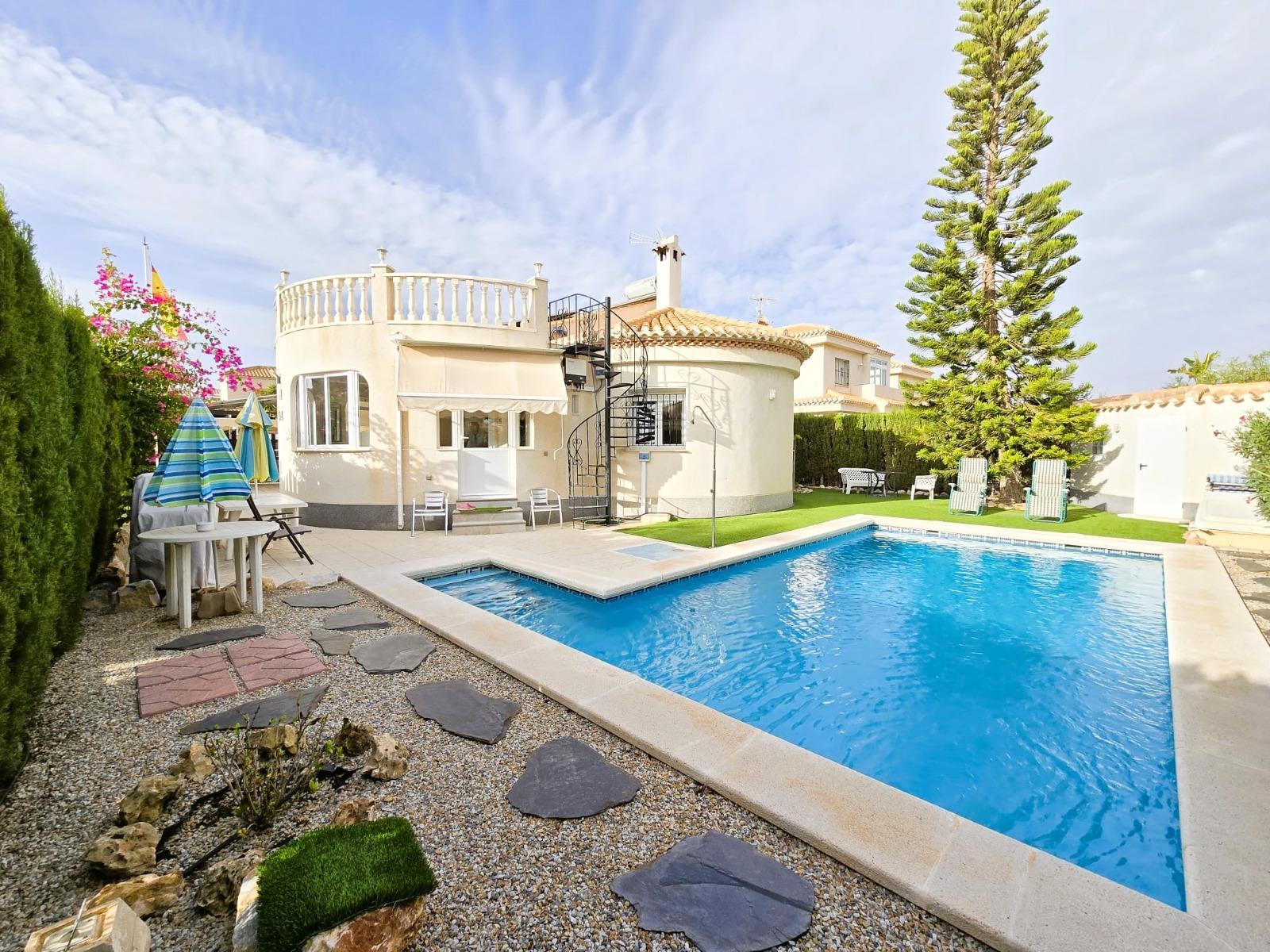 Villa en Orihuela Costa