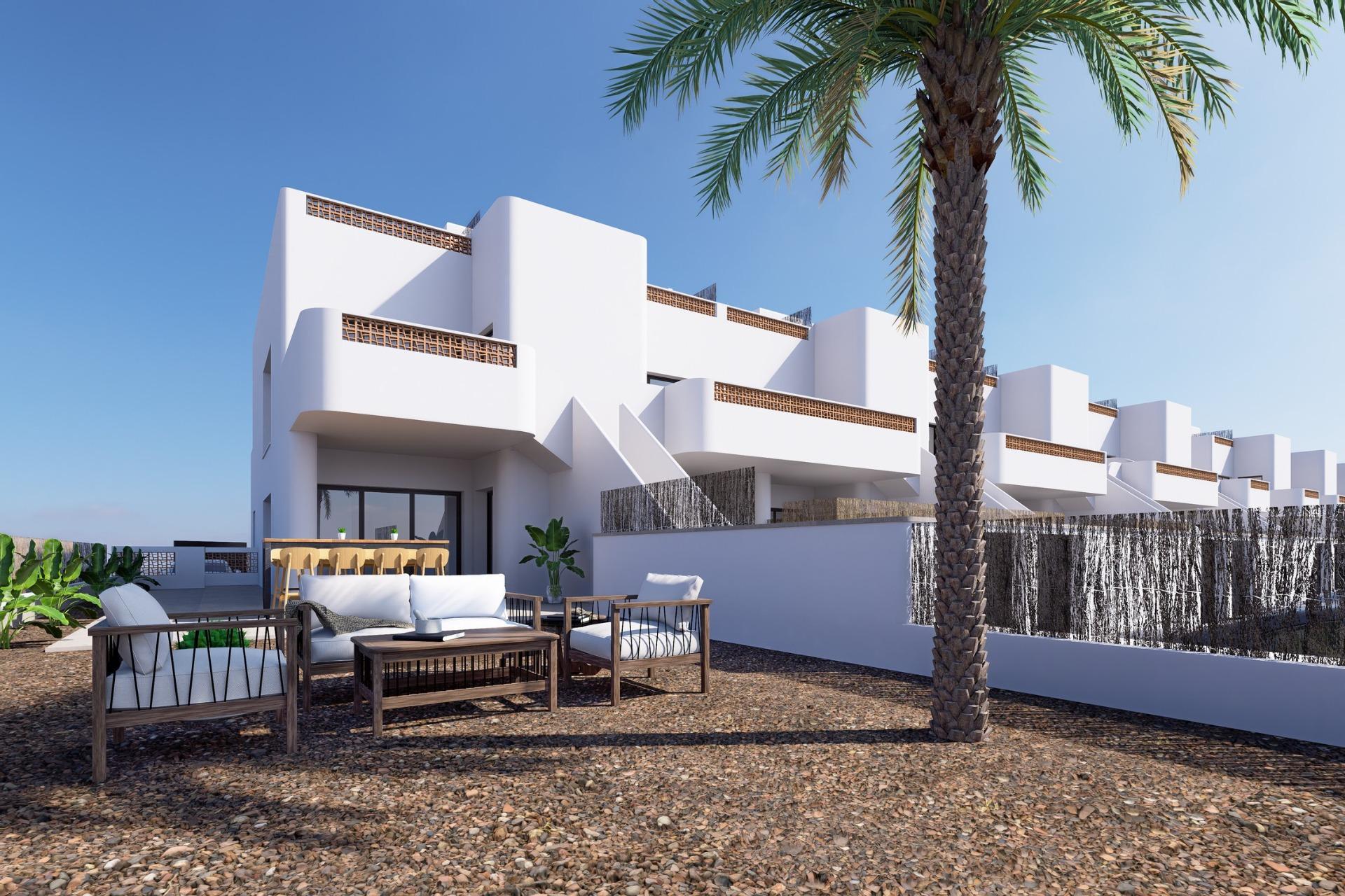 Obra Nueva: Chalet con Piscina Privada en Dolores, Alicante — 3 Dorm.