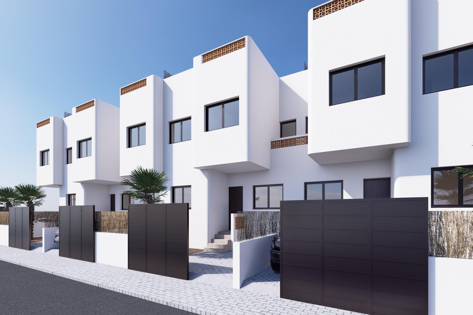 Obra Nueva: Chalet con Piscina Privada en Dolores, Alicante — 3 Dorm.