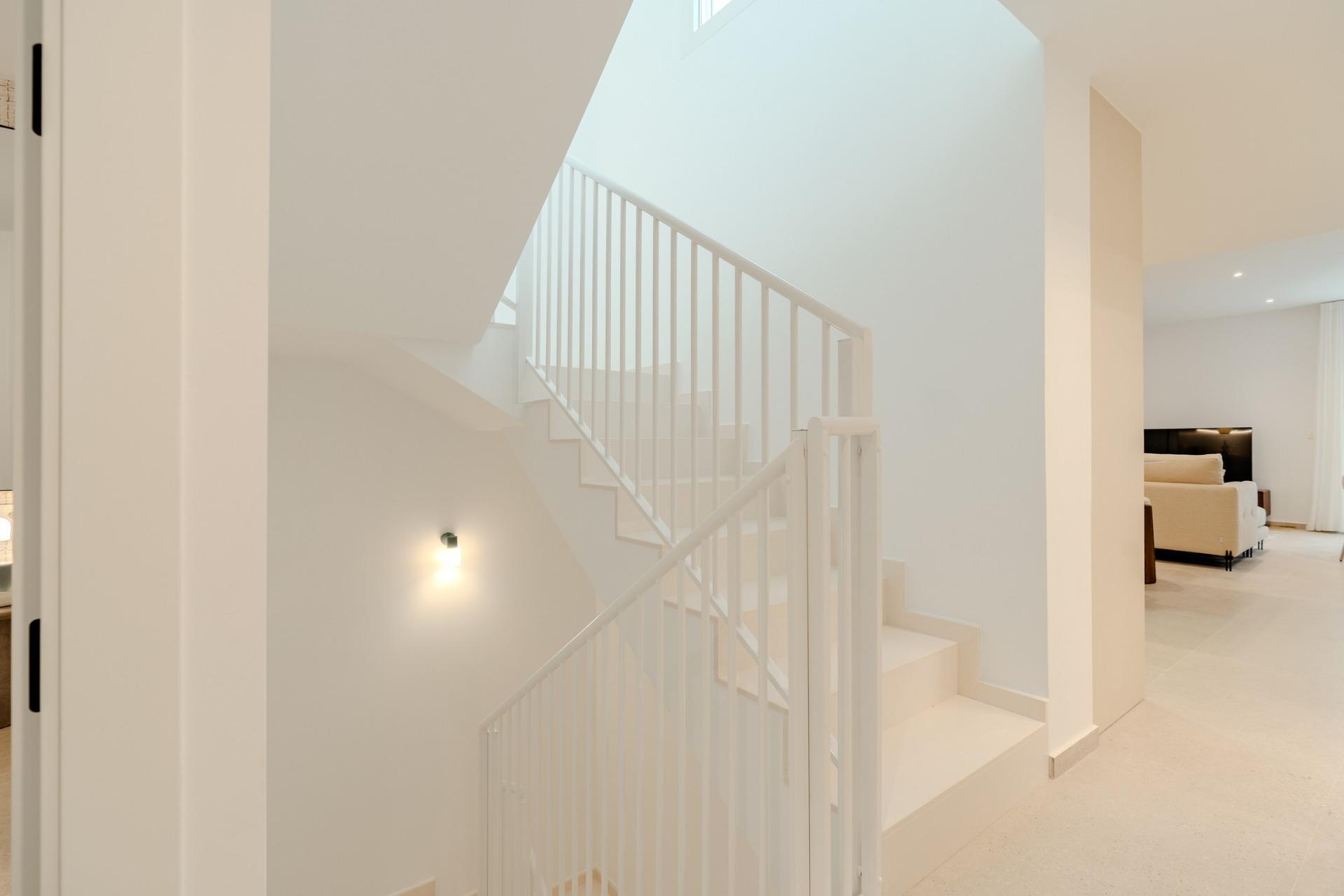 Villa Obra Nueva con Piscina Privada en Los Alcázares — 3 Dorm.