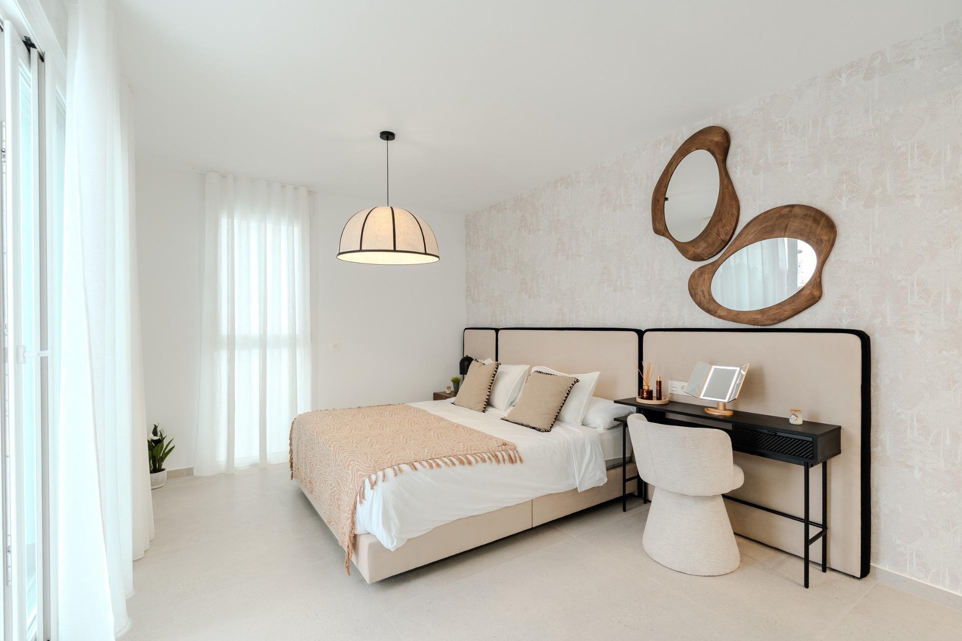 Villa Obra Nueva con Piscina Privada en Los Alcázares — 3 Dorm.