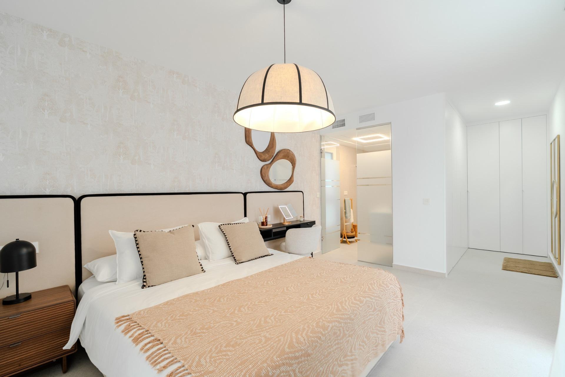 Villa Obra Nueva con Piscina Privada en Los Alcázares — 3 Dorm.