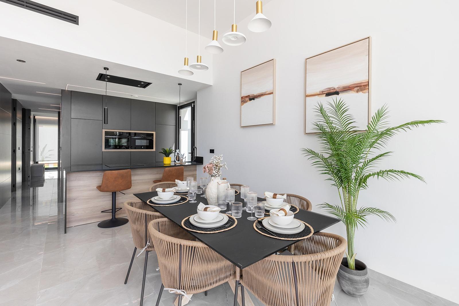 Villa Obra Nueva con Piscina Privada en Los Balcones, Torrevieja — 3 Dorm.