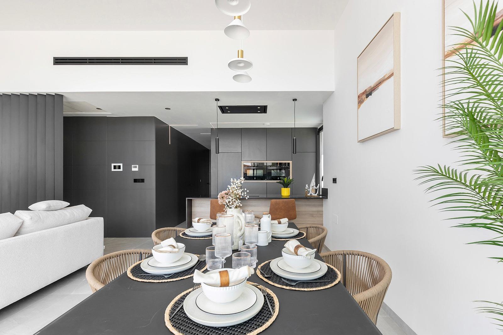 Villa Obra Nueva con Piscina Privada en Los Balcones, Torrevieja — 3 Dorm.