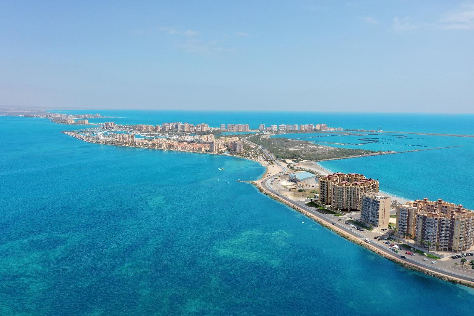 Obra Nueva: Apartamento 1 Hab. con Piscina Privada en La Manga del Mar Menor