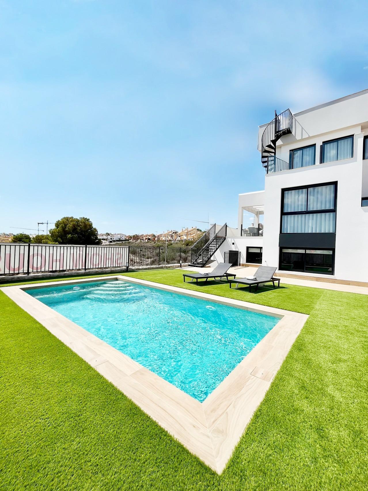 Villa en Algorfa