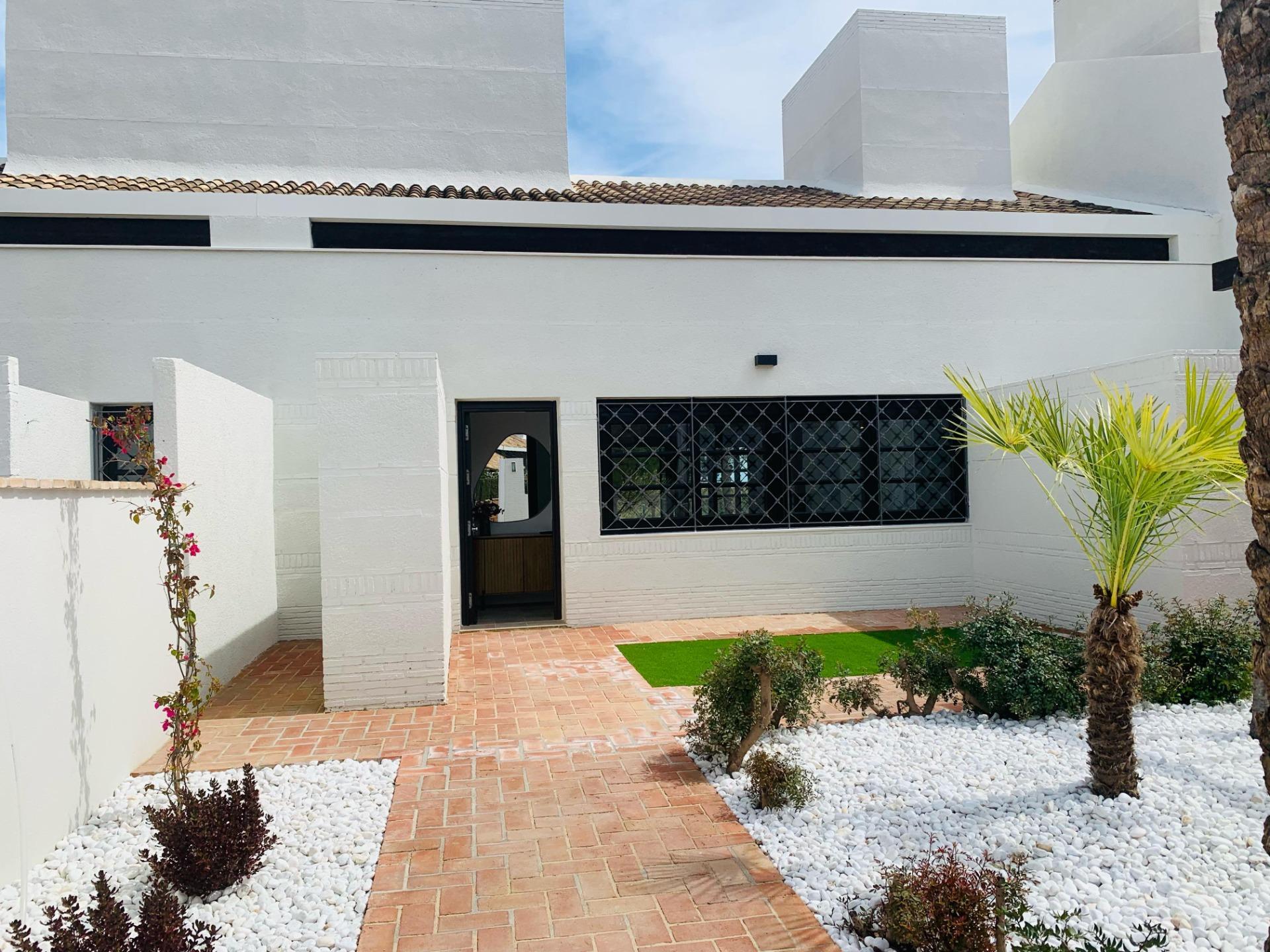Casa Adosada con Piscina Privada en Sucina (Murcia) — Obra Nueva