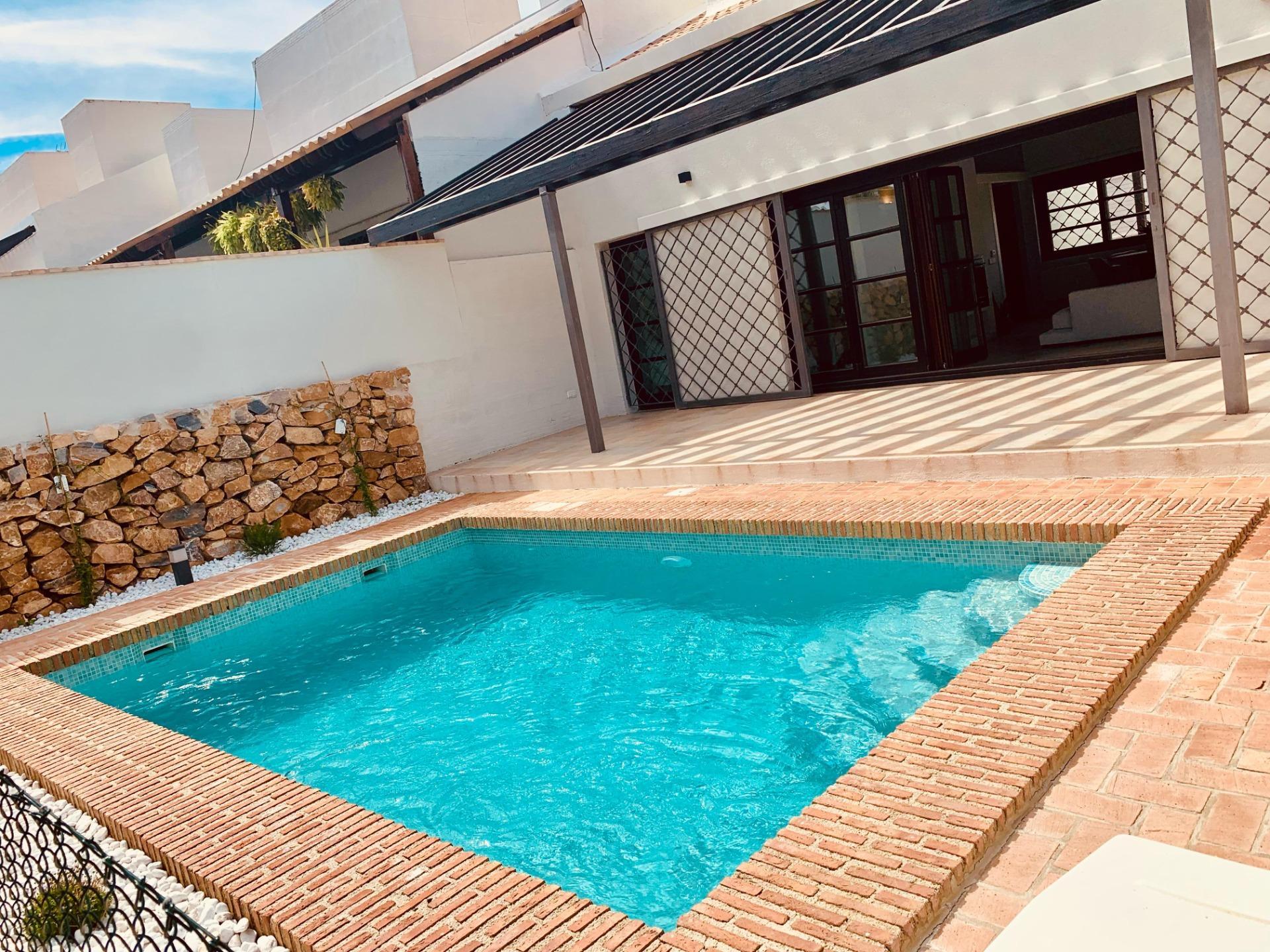 Casa Adosada con Piscina Privada en Sucina (Murcia) — Obra Nueva
