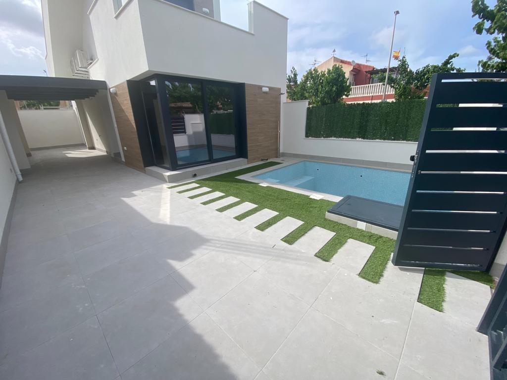 Villa en Los Alcazares