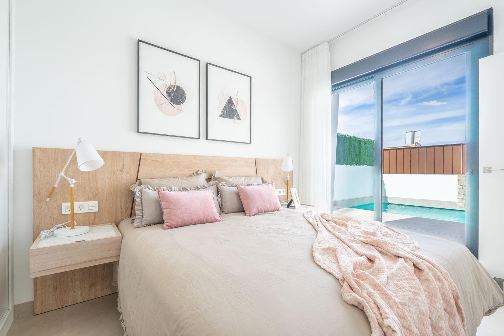 Villa obra nueva con piscina en Torre Pacheco — 3 dorm, 3 baños