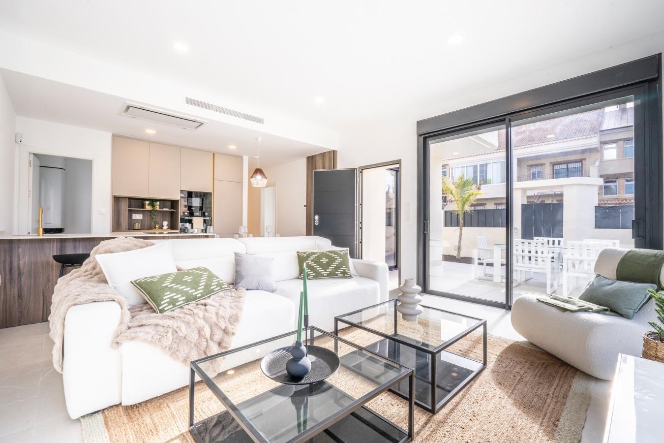 Villa obra nueva con piscina en Torre Pacheco — 3 dorm, 3 baños