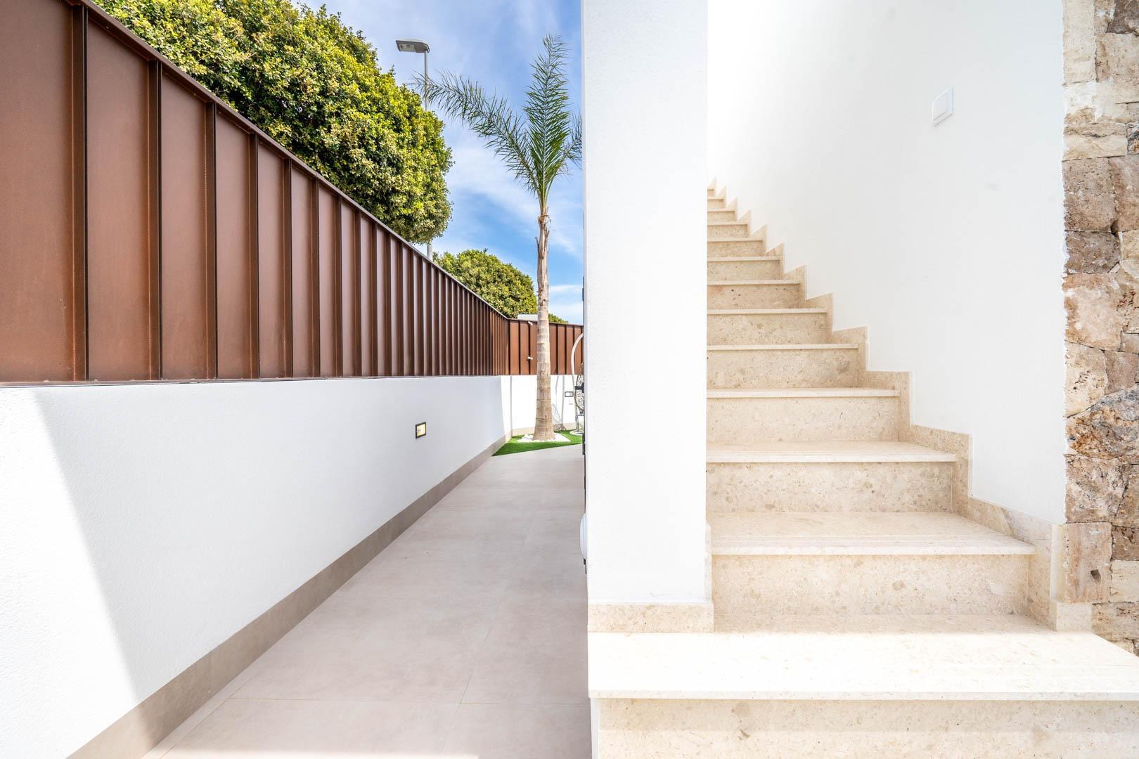 Villa obra nueva con piscina en Torre Pacheco — Tu hogar en la Costa Blanca