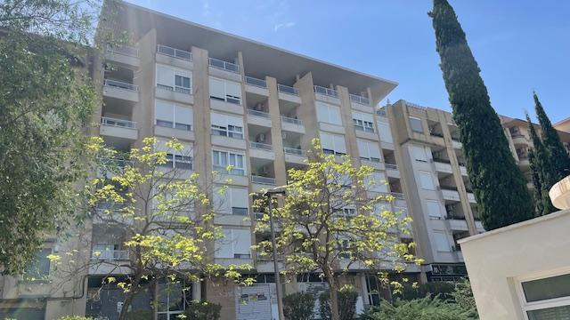 Piso 147m² Ontinyent, 3 Dorm, 2 Baños, Trastero | Oportunidad Judicial