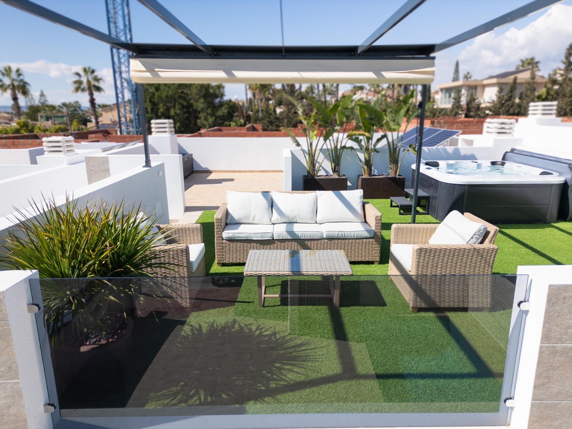 Villa Obra Nueva 3 Dorm. Piscina Privada en San Fulgencio — Hogar Mediterráneo