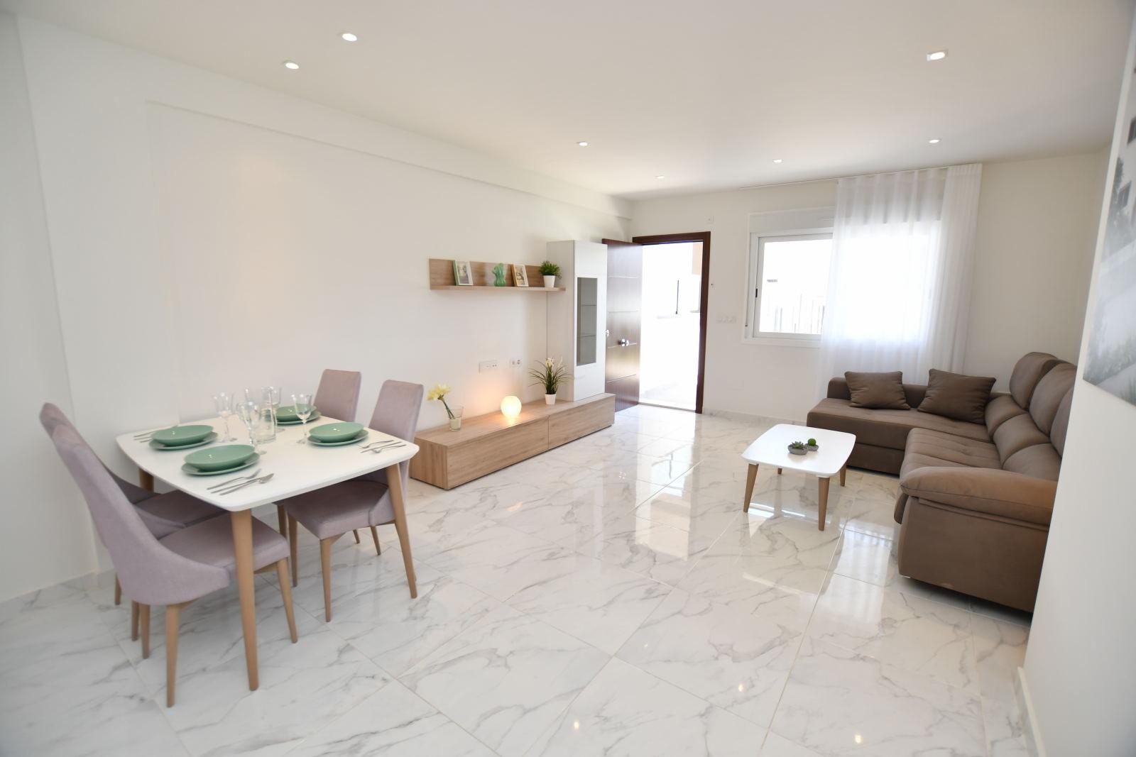 Chalet Obra Nueva 2 Dorm. Piscina Privada en San Miguel de Salinas — Hogar Mediterráneo