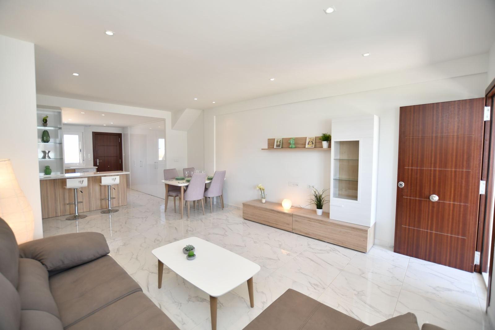Chalet Obra Nueva 2 Dorm. Piscina Privada en San Miguel de Salinas — Hogar Mediterráneo