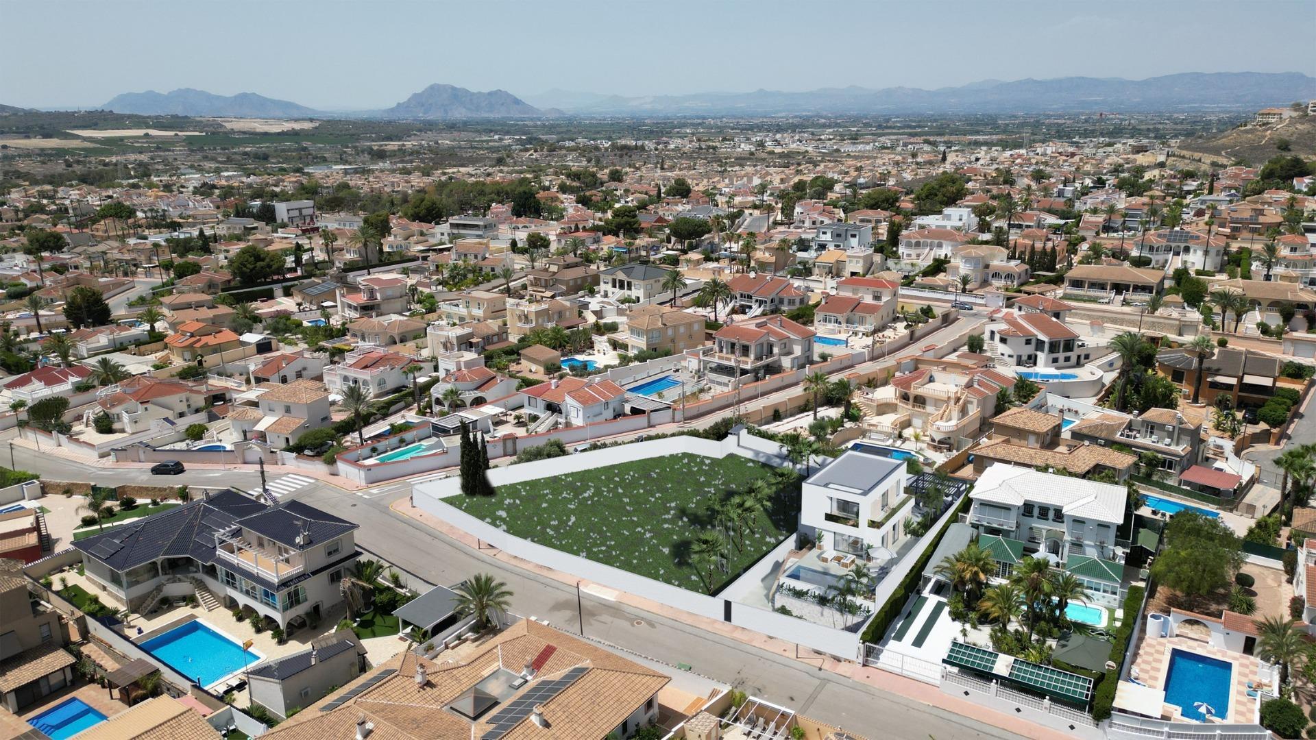 Villa Obra Nueva con Piscina Privada en Ciudad Quesada - 3 Dorm.