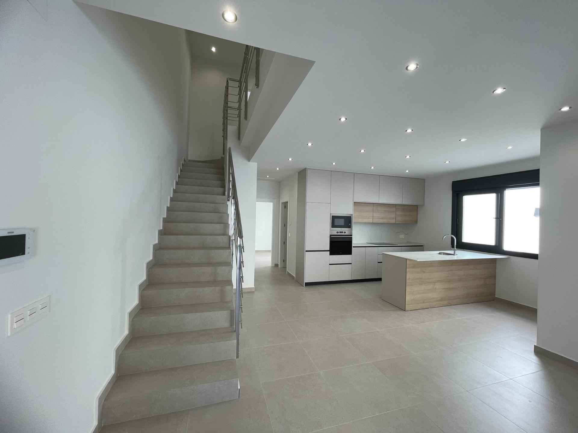 Villa Nueva con Piscina en Almoradí — Hogar de Lujo en Costa Blanca