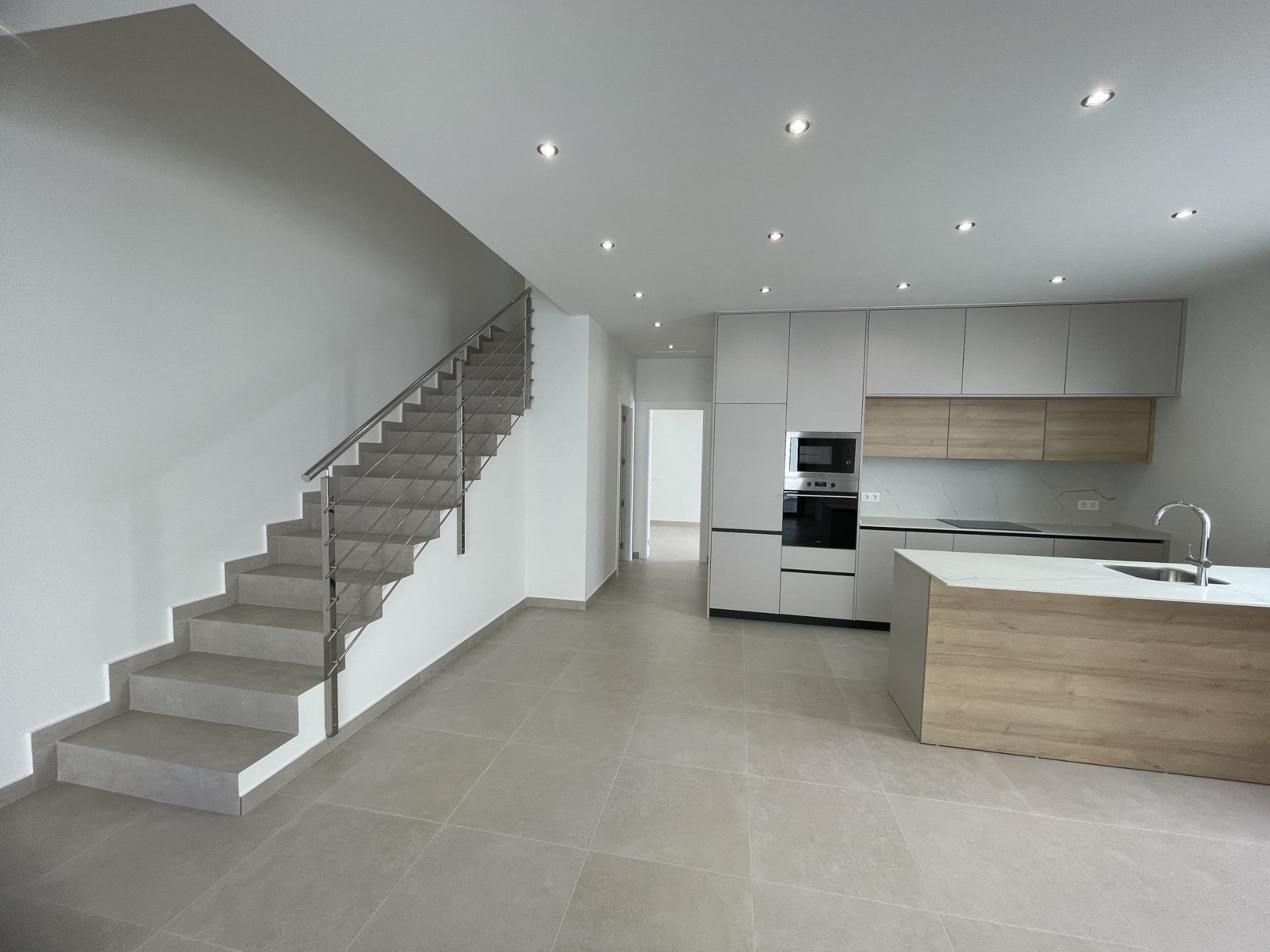 Villa Nueva con Piscina en Almoradí — Hogar de Lujo en Costa Blanca