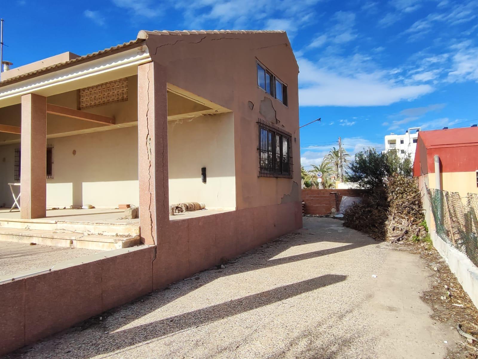 Solar Urbanizable Primera Línea Playa Molino Blanco, Torrevieja — 1100m²