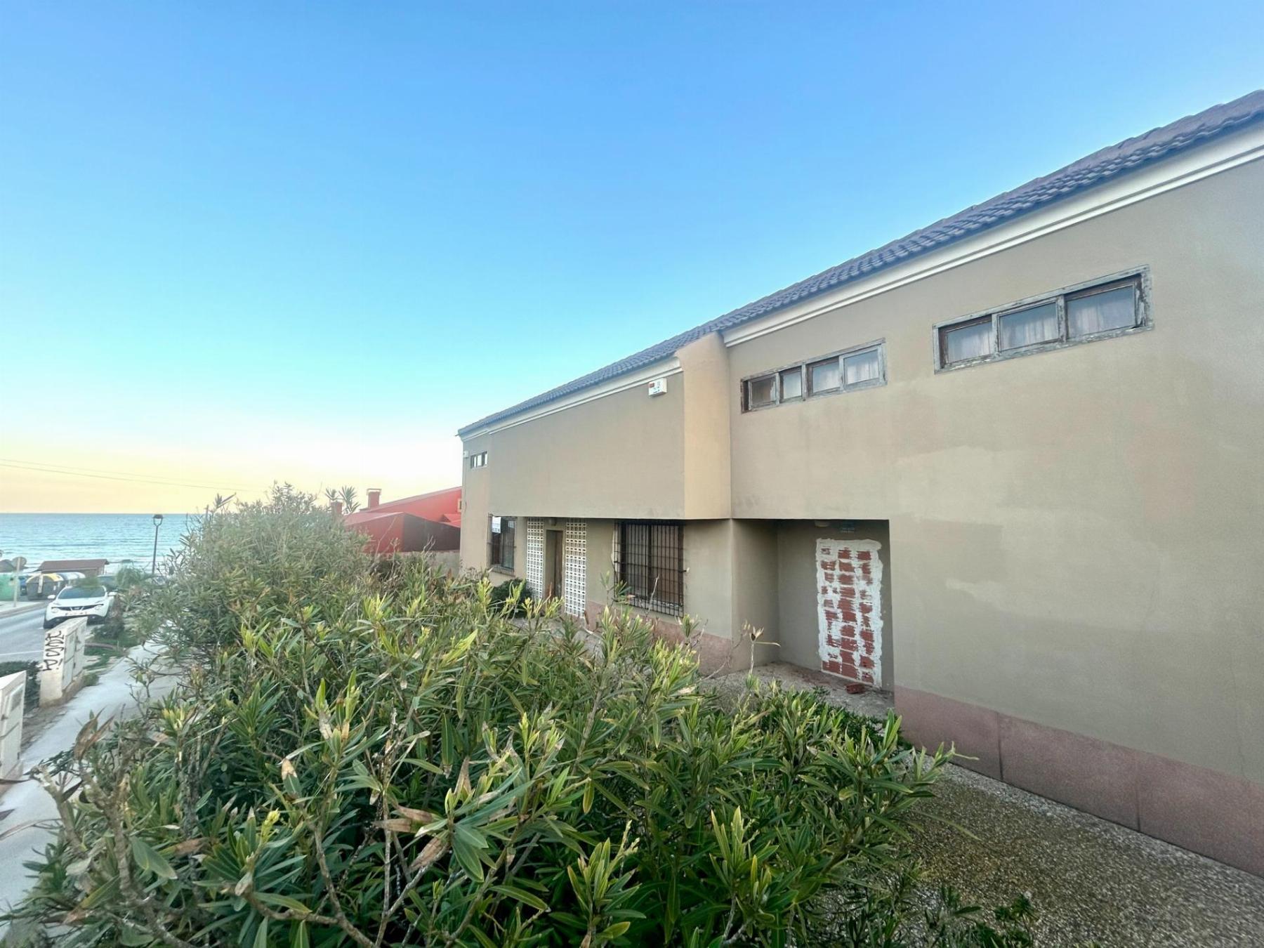 Solar Urbanizable Primera Línea Playa Molino Blanco, Torrevieja — 1100m²