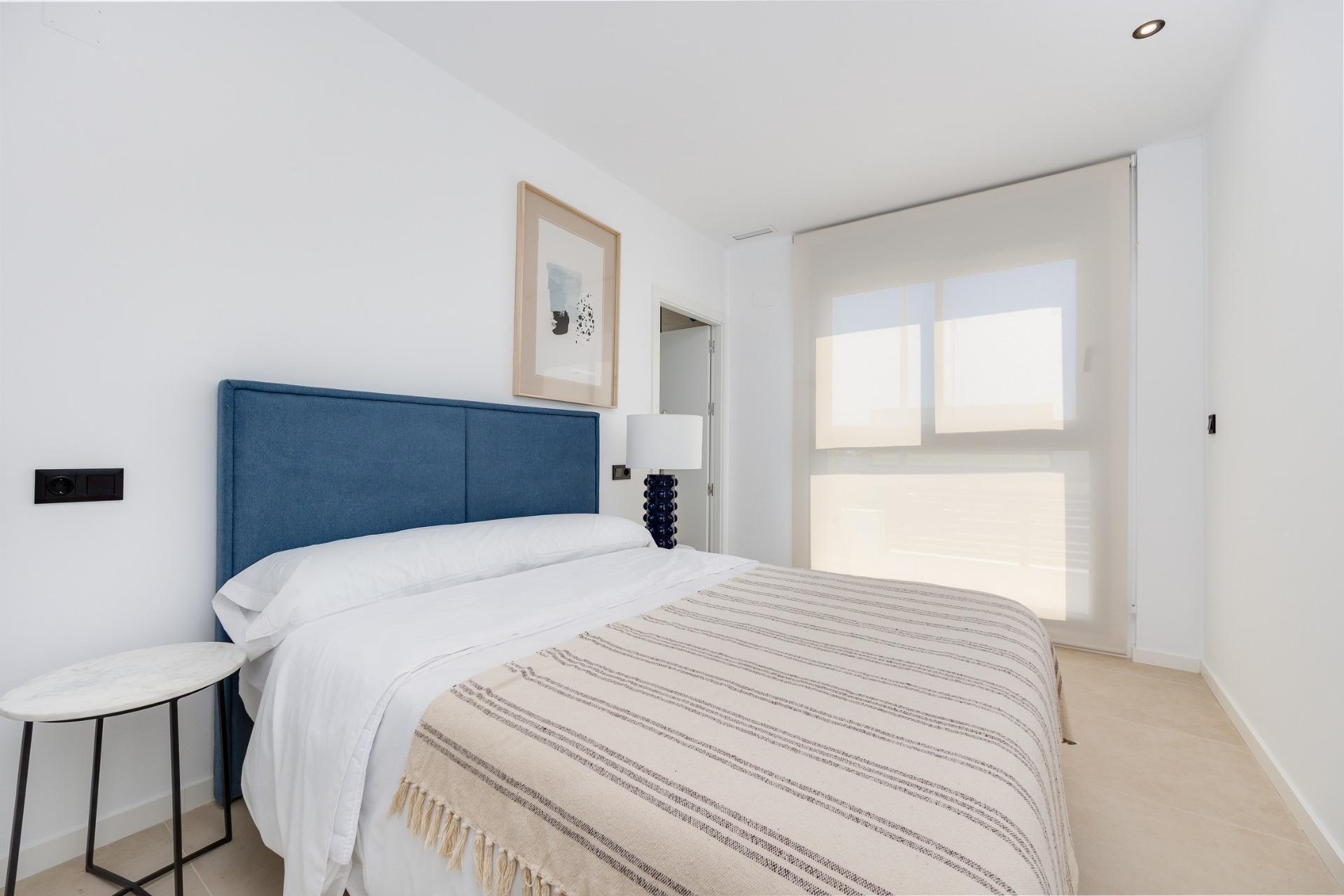 Villa Obra Nueva con Piscina Privada en Los Alcázares — Golf La Serena