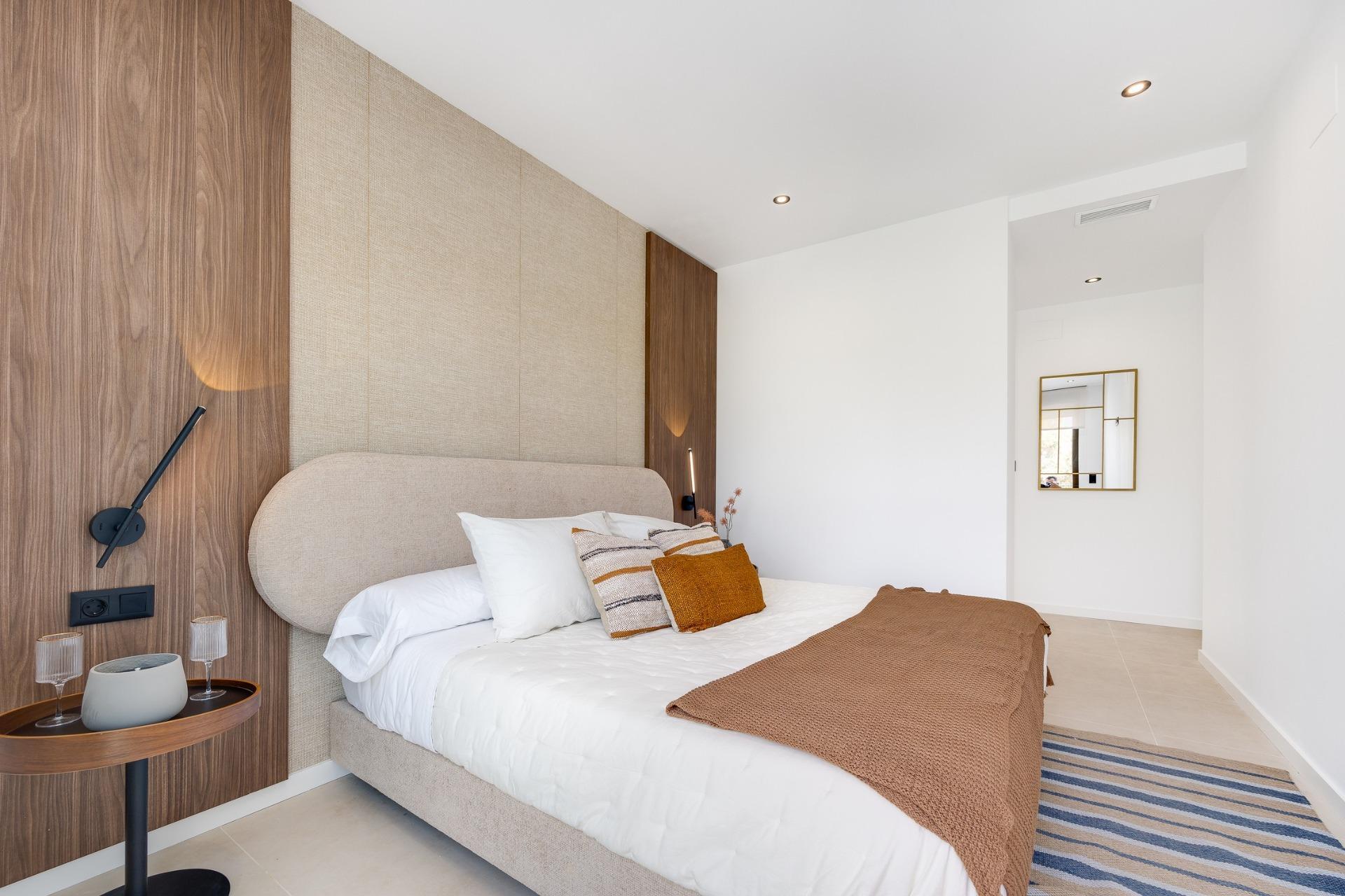 Villa Obra Nueva con Piscina Privada en Los Alcázares — Golf La Serena