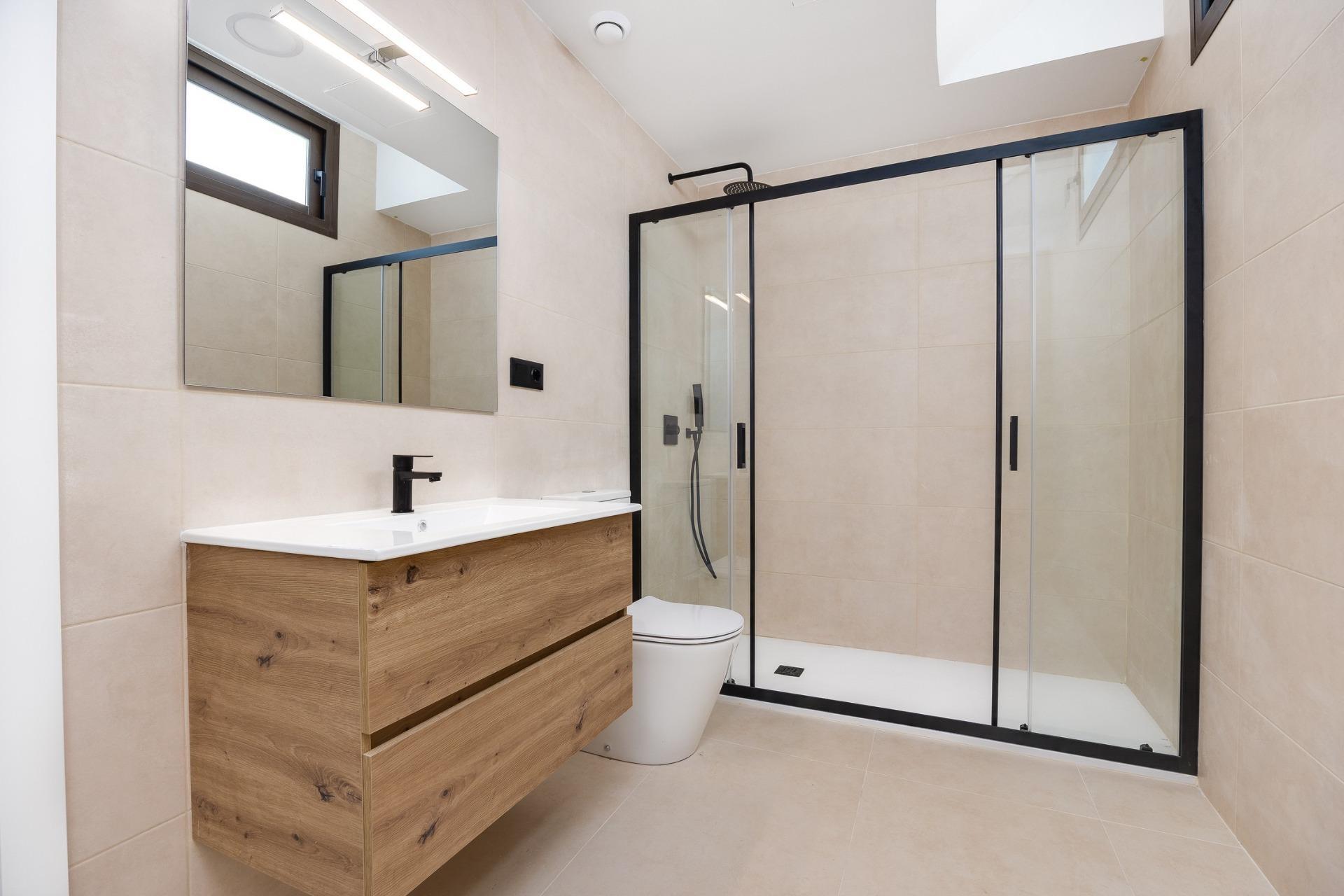 Villa Obra Nueva con Piscina Privada en Los Alcázares — Golf La Serena