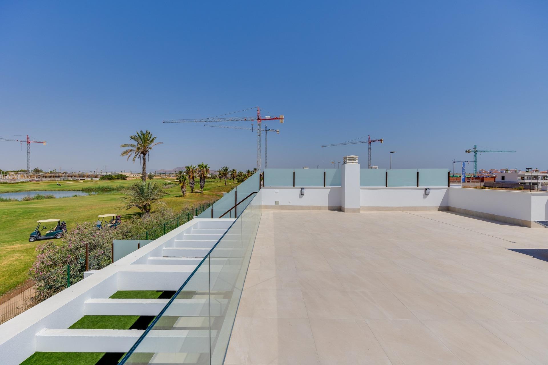 Villa Obra Nueva con Piscina Privada en Los Alcázares — Golf La Serena