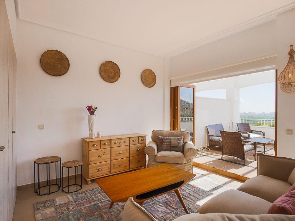 Obra Nueva: Apartamento con Piscina Privada en Xeresa — Vistas y Confort