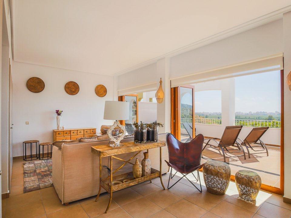 Obra Nueva: Apartamento con Piscina Privada en Xeresa — Vistas y Confort