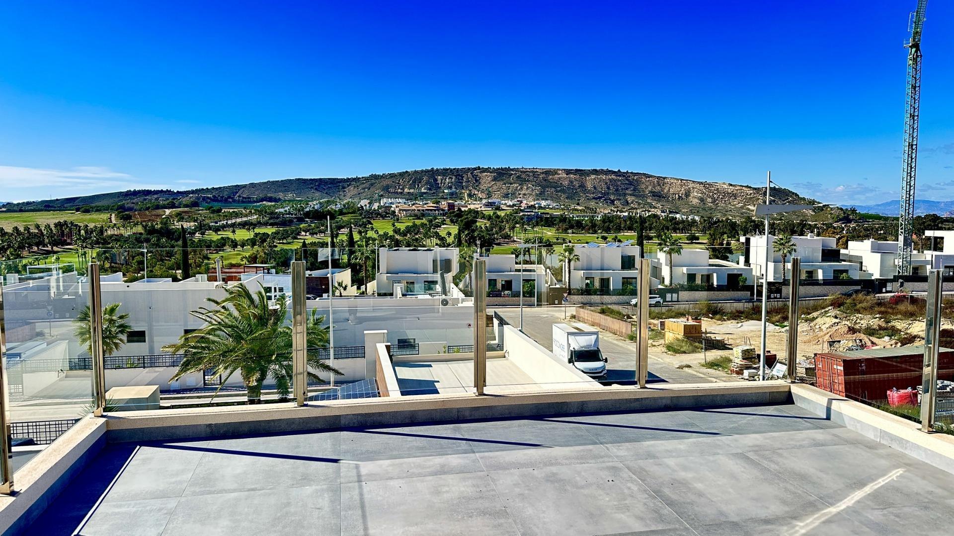 Villa en Algorfa