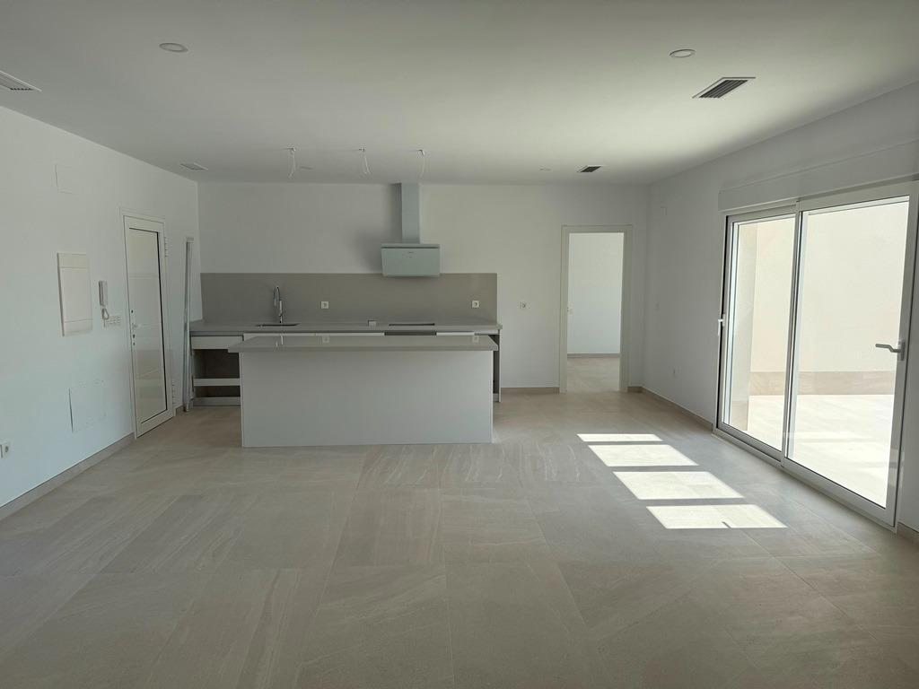 Villa Obra Nueva 3 Hab con Piscina en Pinoso — Tu Hogar Definitivo