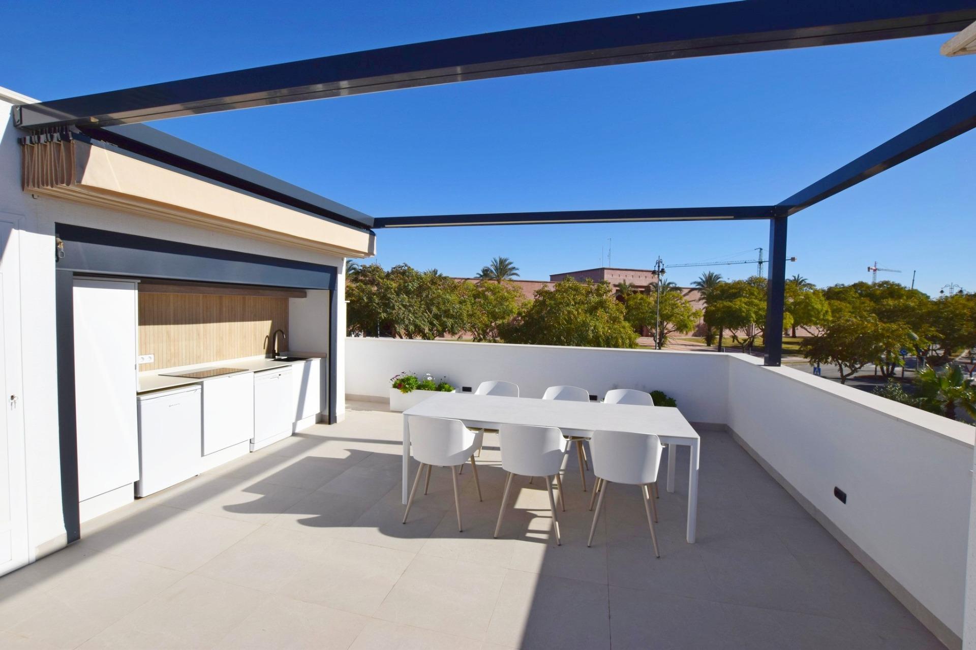 Villa obra nueva con piscina privada en Alhama De Murcia — 3 hab.