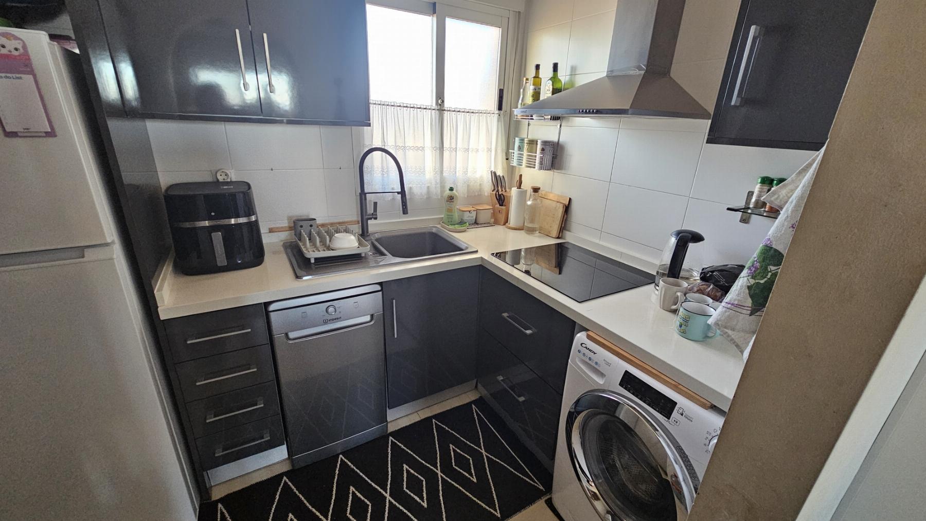 Apartamento con Vistas al Mar en Lomas de Cabo Roig — Piscina Comunitaria