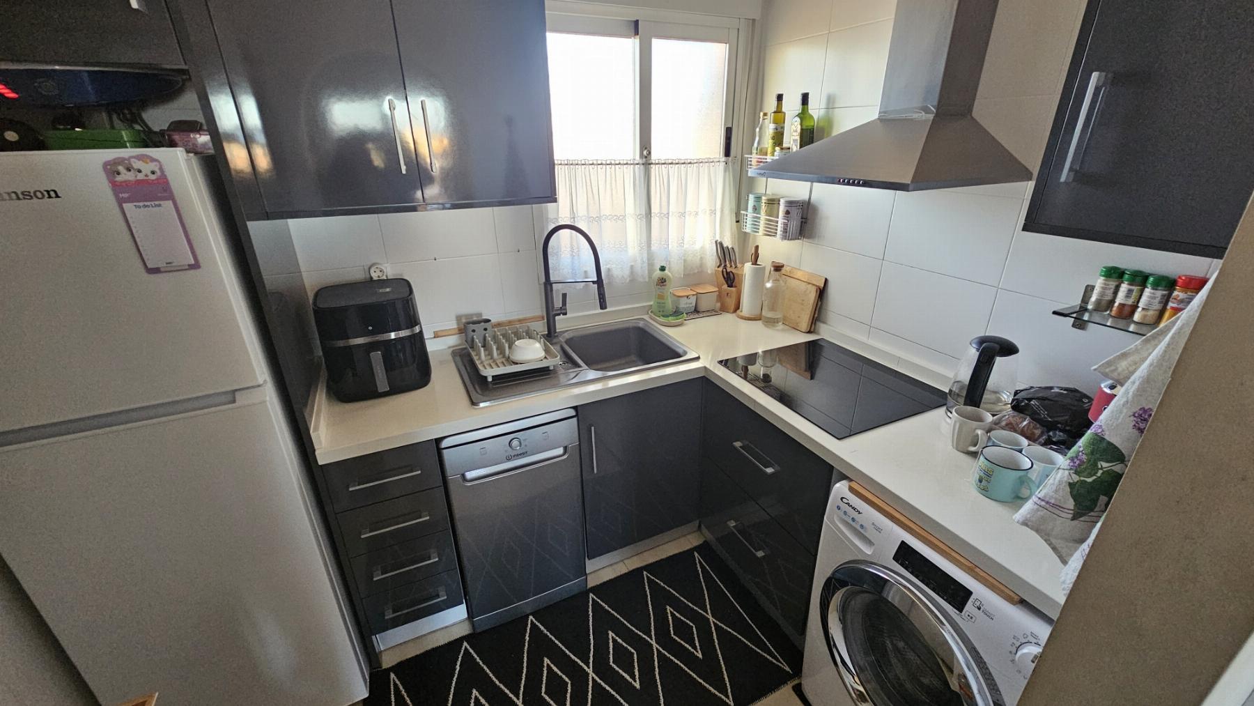 Apartamento con Vistas al Mar en Lomas de Cabo Roig — Piscina Comunitaria
