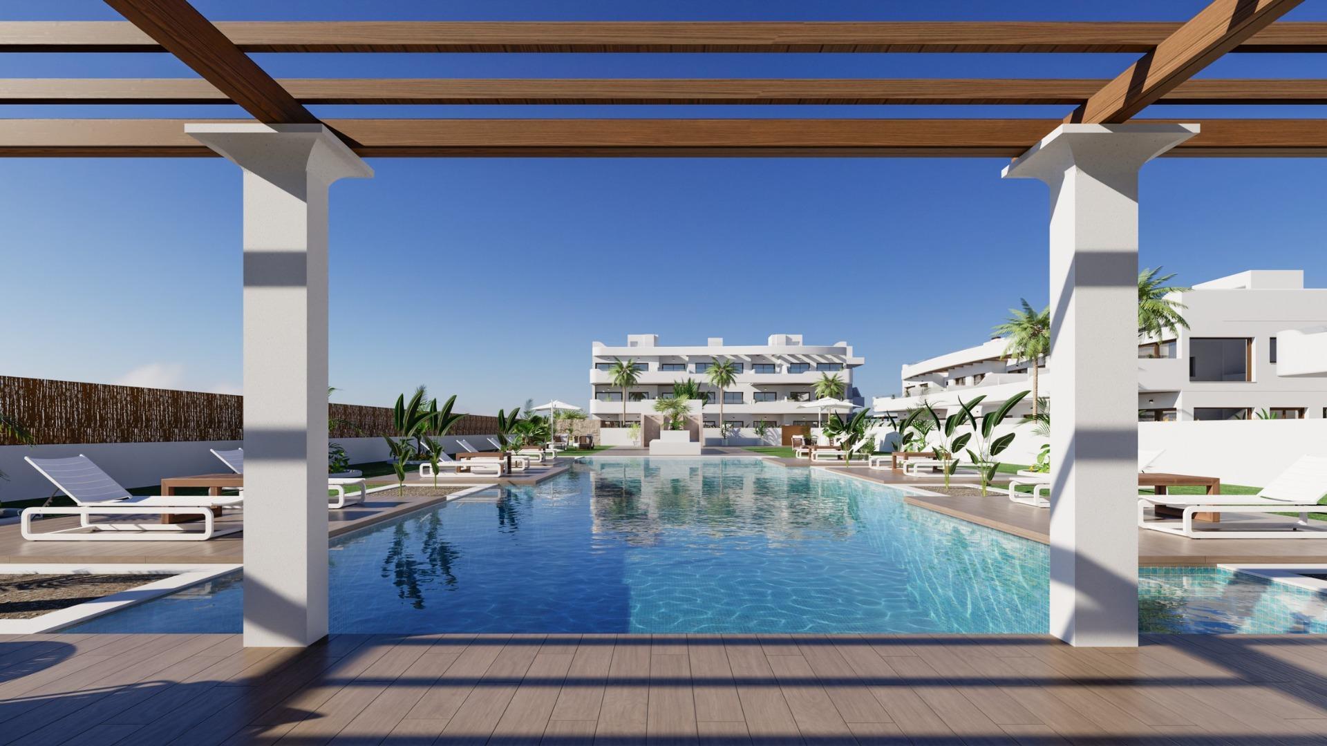 Apartamento obra nueva con piscina privada en Los Alcázares