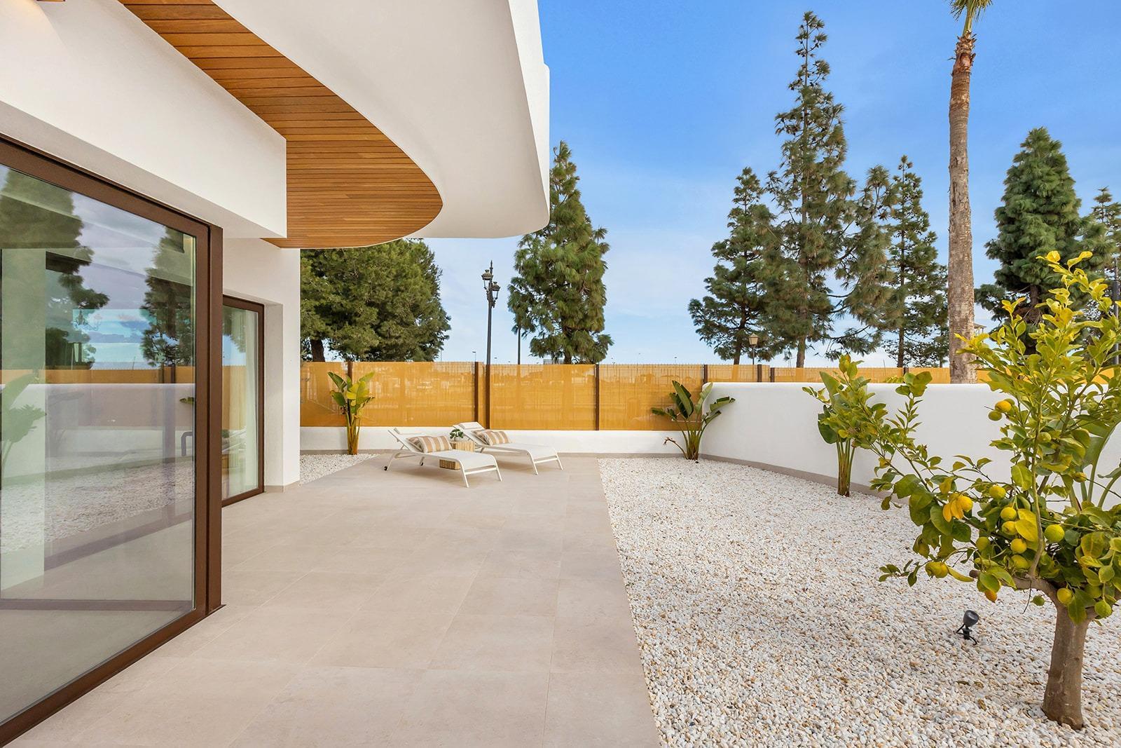 Chalet obra nueva en Los Alcázares con piscina privada — 3 dorm.